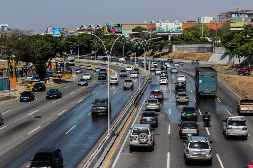 Best HD Pictures about  Mercado Libre Venezuela Carros  with No AI Images