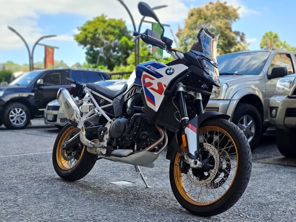 La BMW F 900 GS tiene un precio de $35.900 en Venezuela
