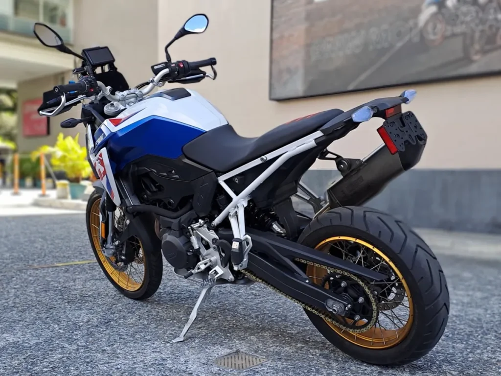 La BMW F 900 GS tiene un precio de $35.900 en Venezuela