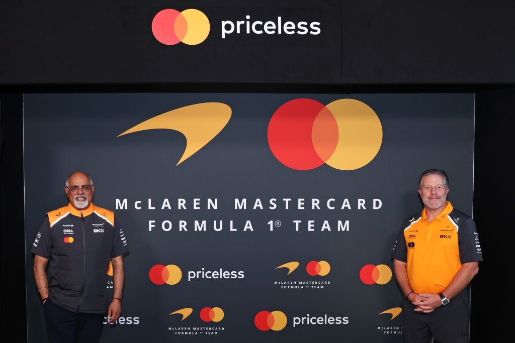 McLaren anuncia a Mastercard como su nuevo socio para la F1 2026