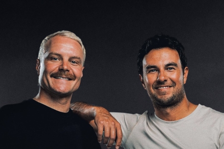 Sergio Pérez y Valtteri Bottas llenan la plantilla titular de Cadillac para 2026, aportando experiencia en lo que espera el equipo sea un buen comienzo en esta nueva etapa. Créditos: Cuenta "X" de Cadillac