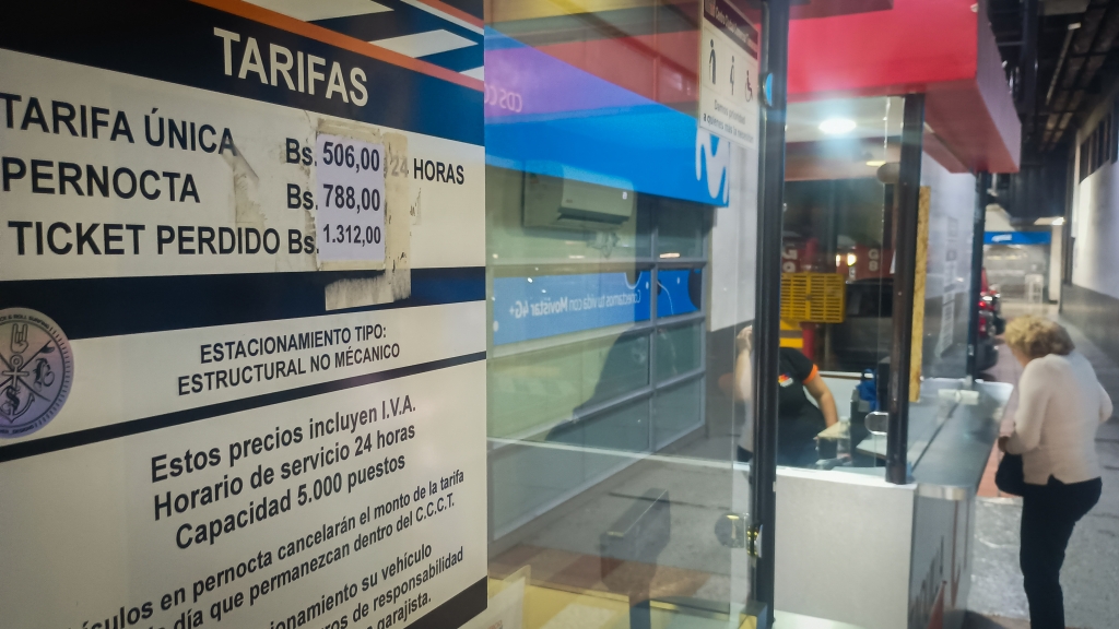 Los estacionamientos en Caracas han causado quejas en los usuarios
