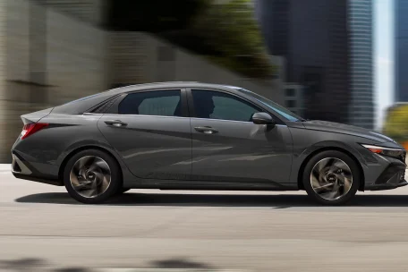 ¿Cuántos carros ha vendido Hyundai durante este 2025?