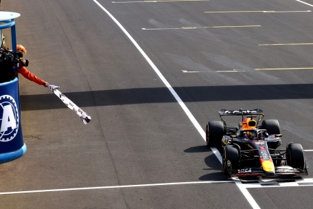 El neerlandés se llevó la victoria en Monza, en donde fue protagonista del fin de semana y junta puntos importantes para ambos campeonatos de la F1