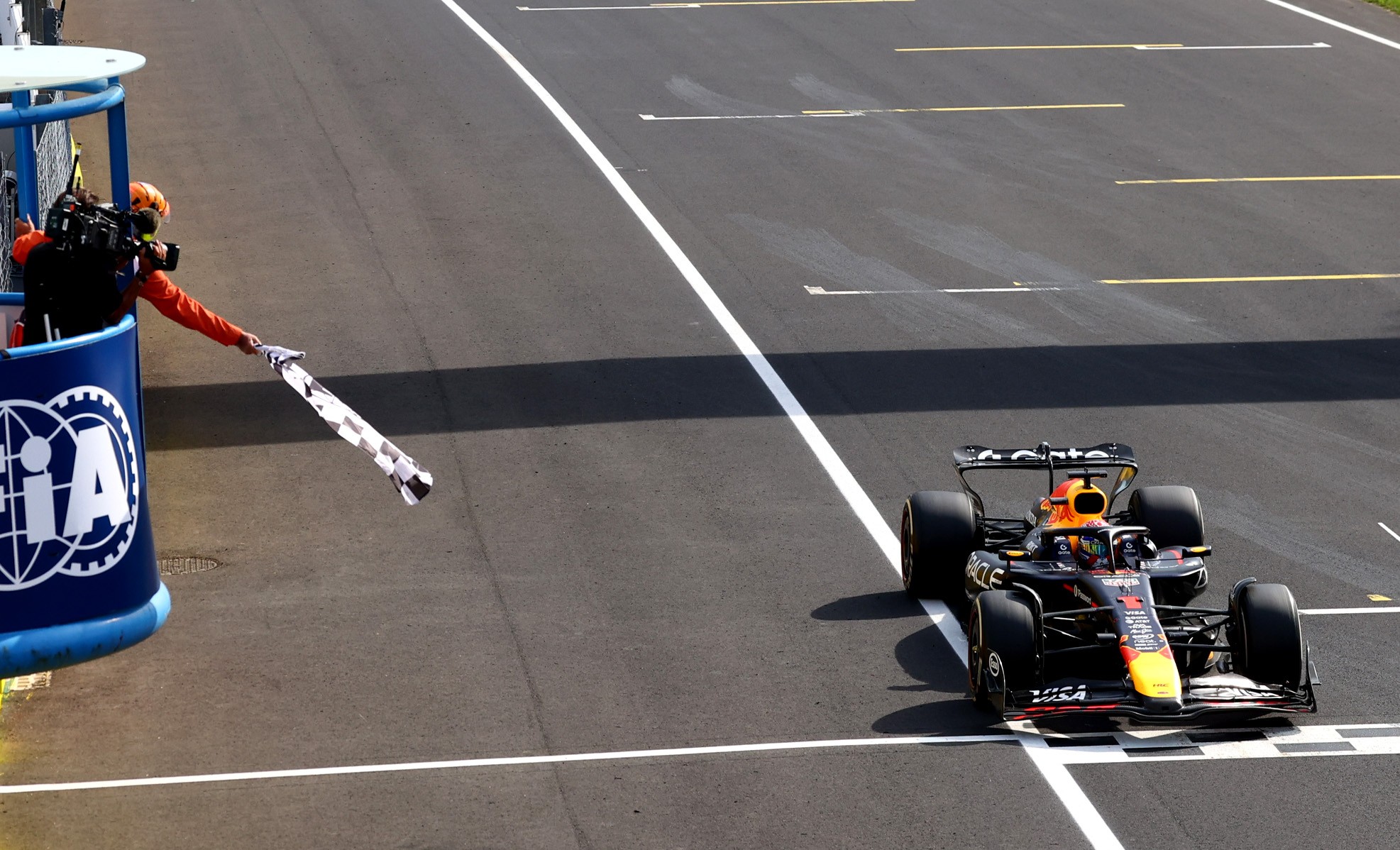 El neerlandés se llevó la victoria en Monza, en donde fue protagonista del fin de semana y junta puntos importantes para ambos campeonatos de la F1