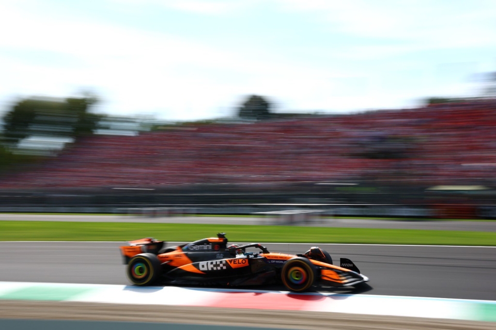 Oscar Piastri tuvo que devolver la posición en Monza luego de una mala parada en boxes de McLaren a Norris. Foto: McLaren