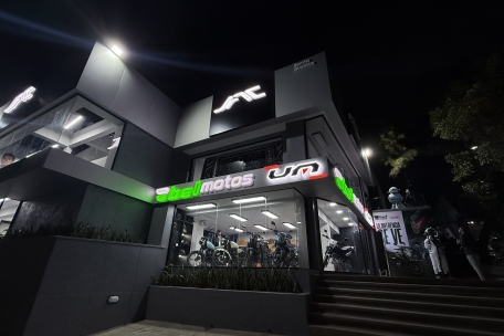 JAC abrió nuevo concesionario en Santa Mónica