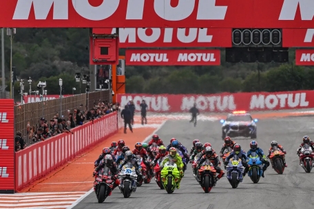 Moto GP: Marco Bezzecchi se lleva la victoria en el GP de Valencia