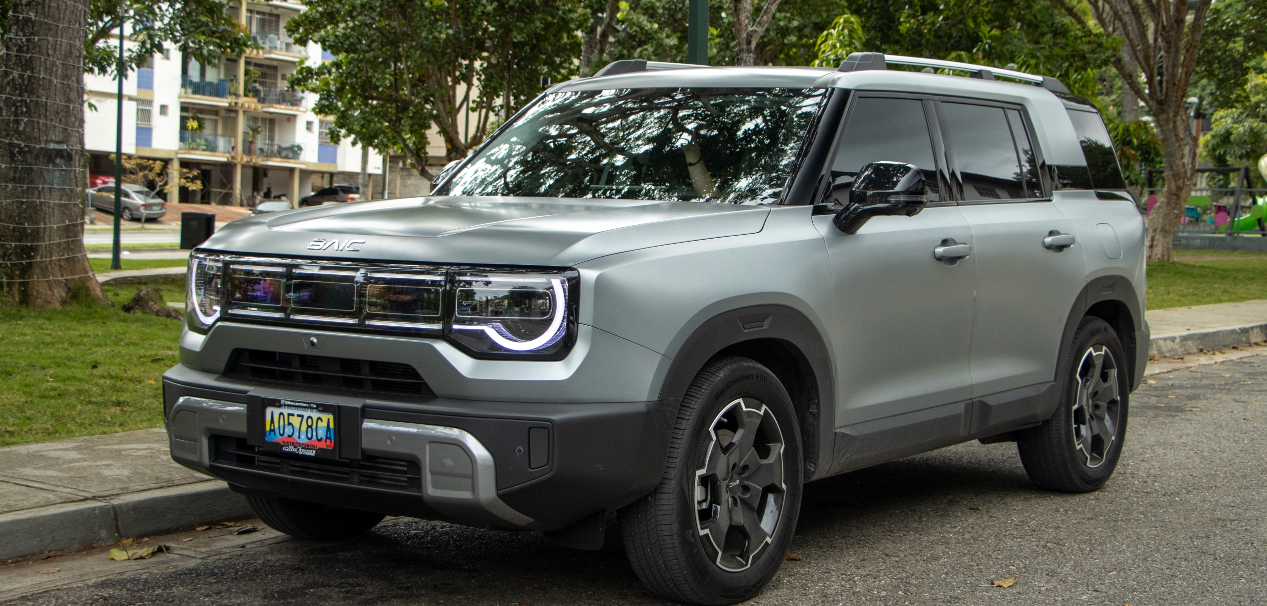 La BAIC BJ30 tiene un precio de $42.900 con todos los gastos incluidos