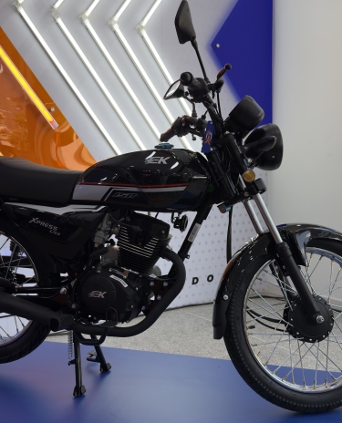 EK presenta su primera moto del 2026, la Xpress Lite: este es su precio